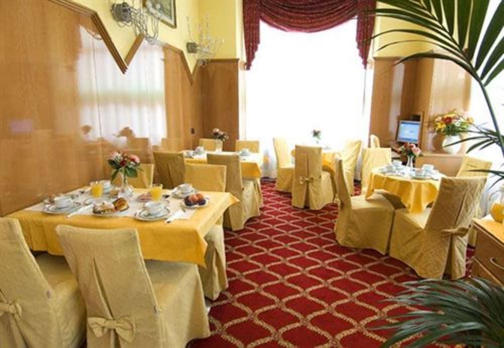 Hotel Cinque Giornate Milán Exteriér fotografie