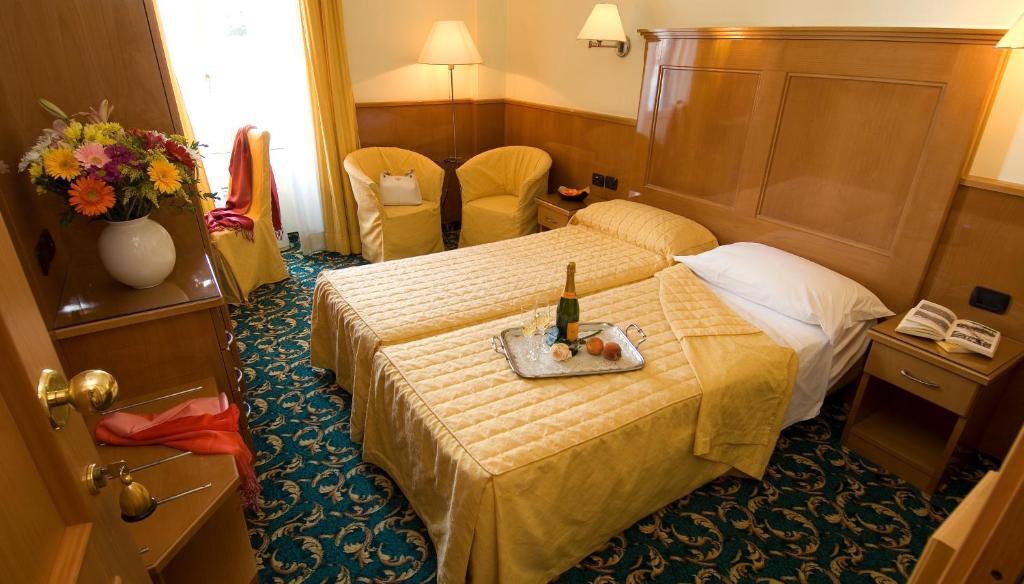 Hotel Cinque Giornate Milán Exteriér fotografie